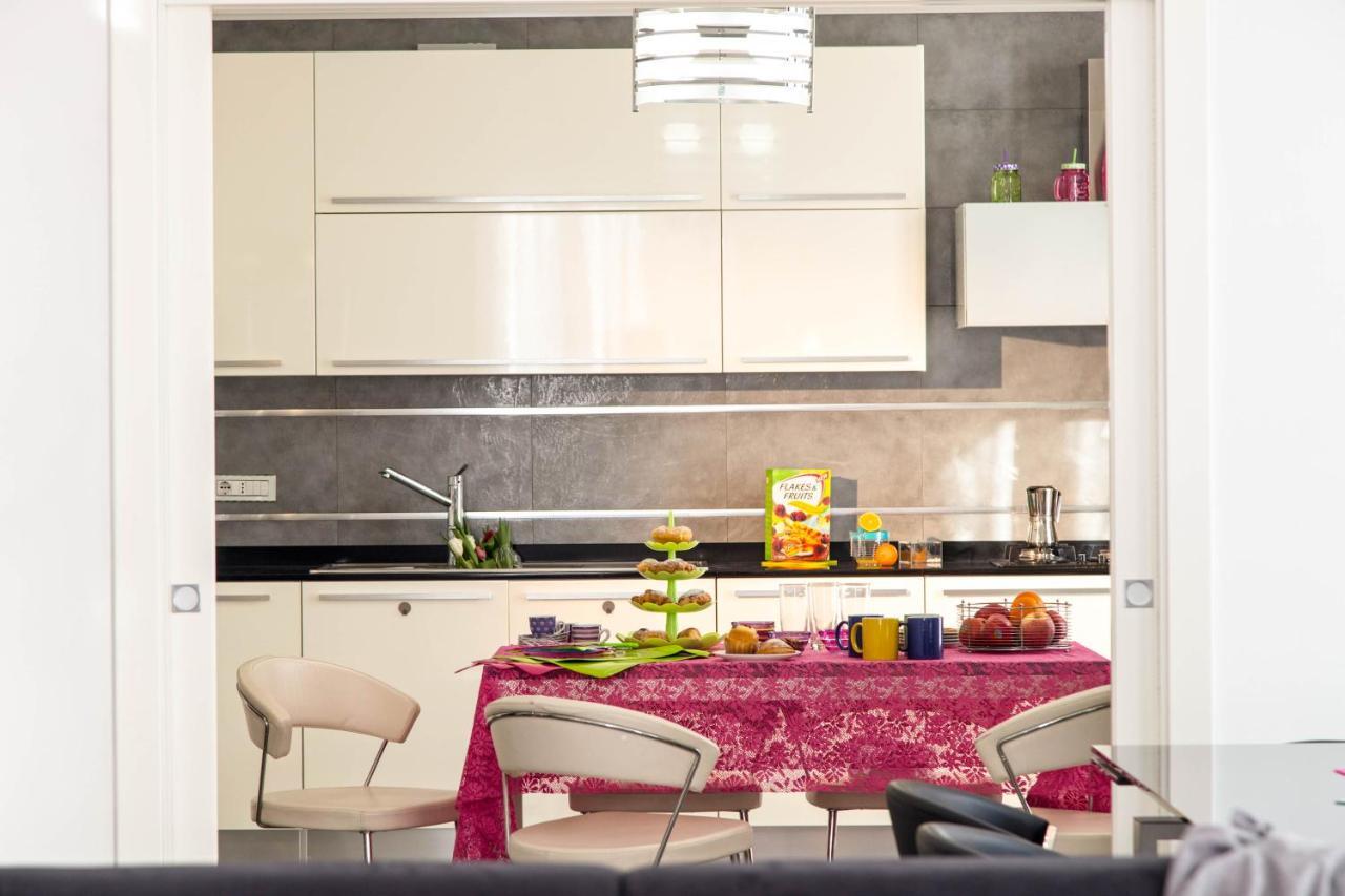 Ferdinando Arthouse Oversized Modern Apartment - By Gocce Team ナポリ エクステリア 写真