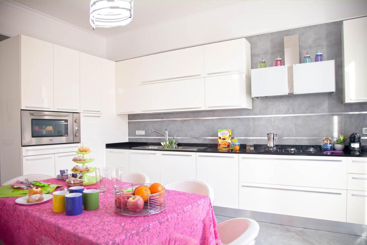 Ferdinando Arthouse Oversized Modern Apartment - By Gocce Team ナポリ エクステリア 写真