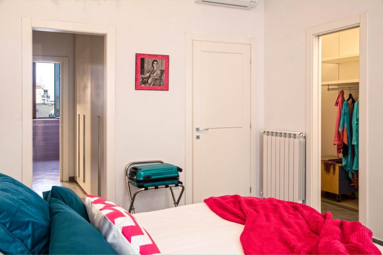 Ferdinando Arthouse Oversized Modern Apartment - By Gocce Team ナポリ エクステリア 写真